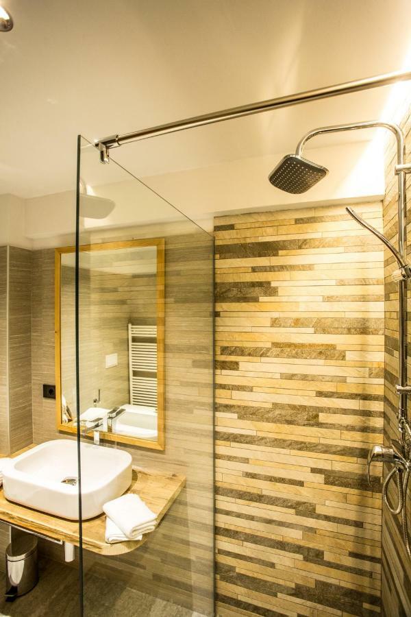 Alpine Rooms Guesthouse Breuil-Cervinia Ngoại thất bức ảnh