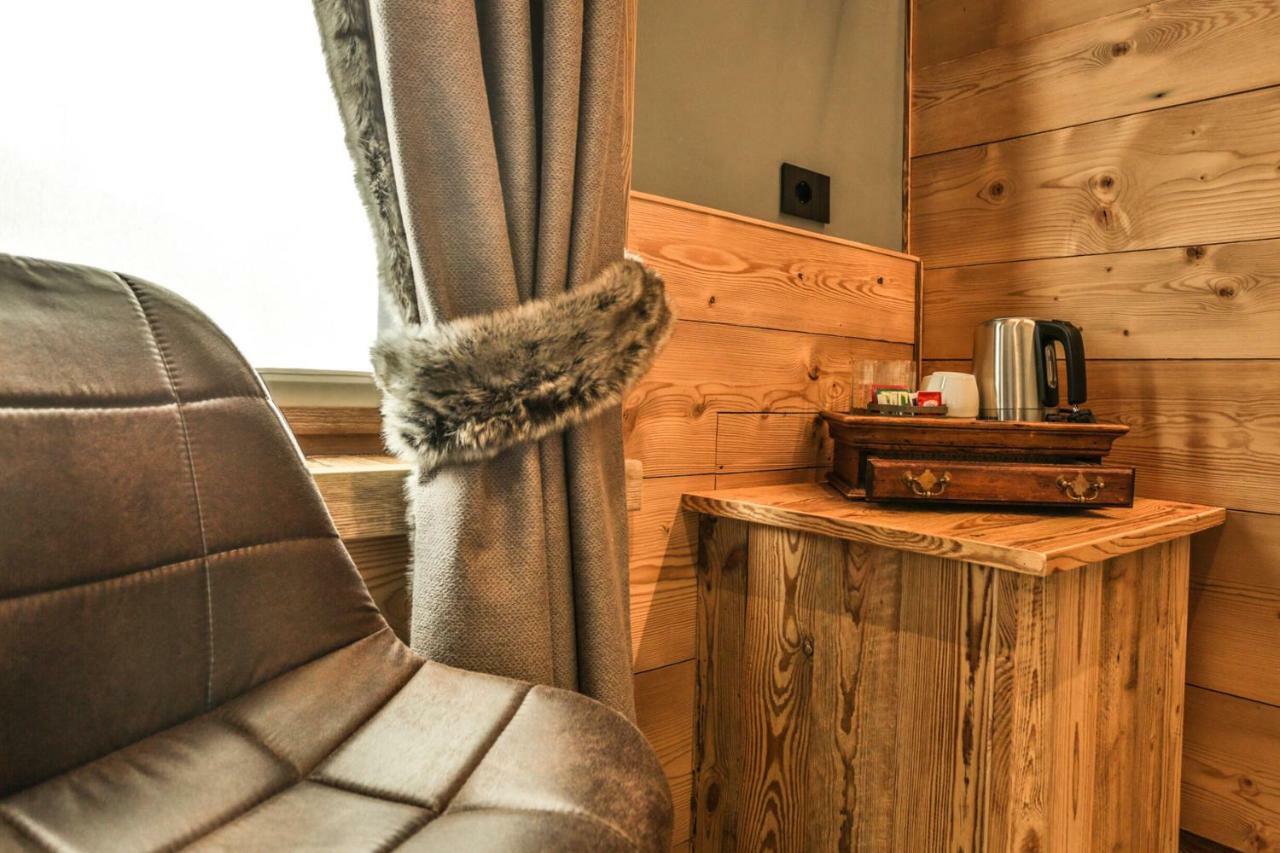 Alpine Rooms Guesthouse Breuil-Cervinia Ngoại thất bức ảnh