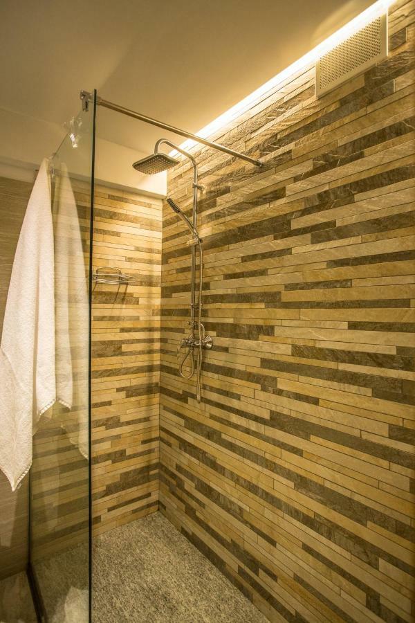 Alpine Rooms Guesthouse Breuil-Cervinia Ngoại thất bức ảnh