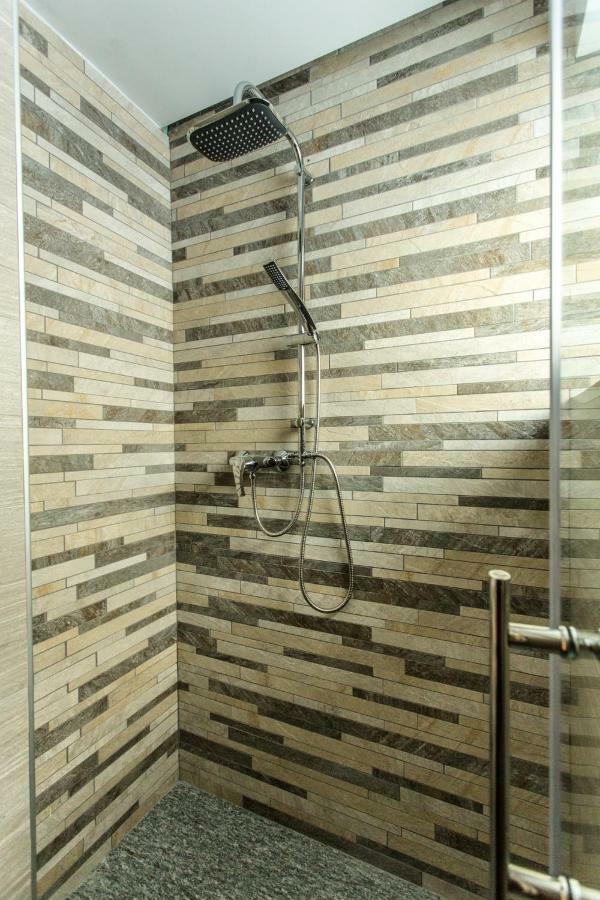 Alpine Rooms Guesthouse Breuil-Cervinia Ngoại thất bức ảnh