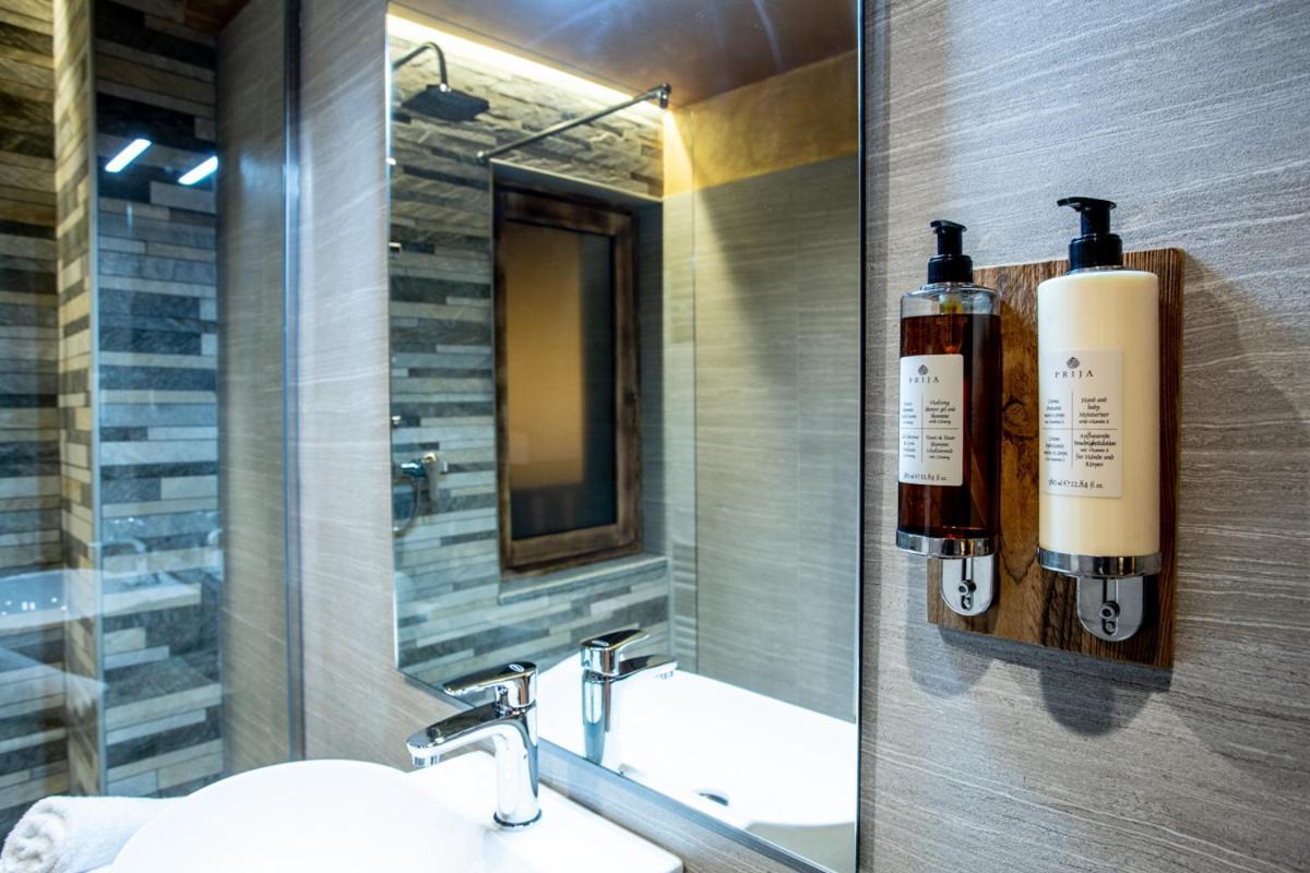 Alpine Rooms Guesthouse Breuil-Cervinia Ngoại thất bức ảnh